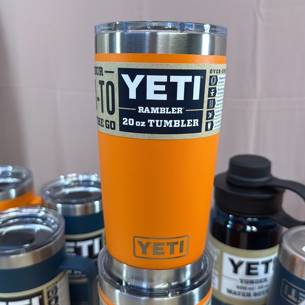 YETI King Crab Orange 20oz. Rambler Tumbler With Magslide Lid NWT Discontinued